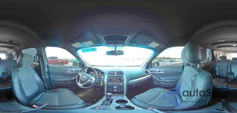 2015 Ford Explorer Xlt z USA, uszkodzony, nr VIN 1FM5K8D84FGA41211